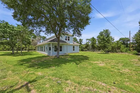 Exterior - 26652 White Pine Dr, Hempstead, TX 77445 photo 6 of 9