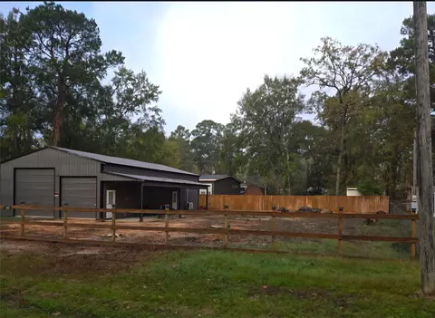 120 Canary St, Point Blank, TX 77364