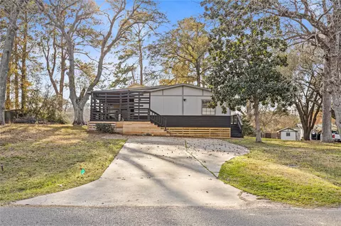 14189 Shadow Bay Dr, Willis, TX 77318