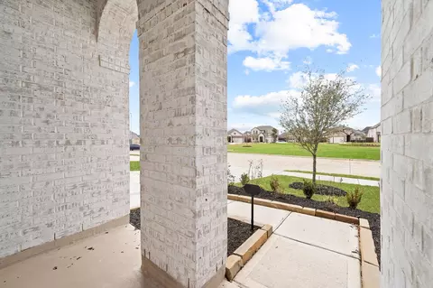 Exterior - 315 Eileen Dr, Rosenberg, TX 77471 photo 4 of 7