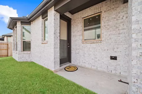 Exterior - 315 Eileen Dr, Rosenberg, TX 77471 photo 6 of 7