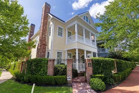 Exterior - 60 N Bay Blvd, The Woodlands, TX 77380 photo 4 of 13