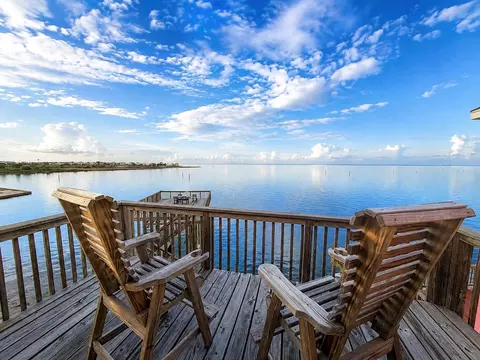 3719 Sabrina, Galveston, TX 77554