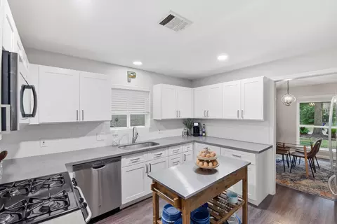 Kitchen - 28815 Enchanted Dr, Shenandoah, TX 77381 photo 1 of 2