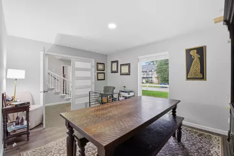 Entry Way - 28815 Enchanted Dr, Shenandoah, TX 77381 photo 3 of 4