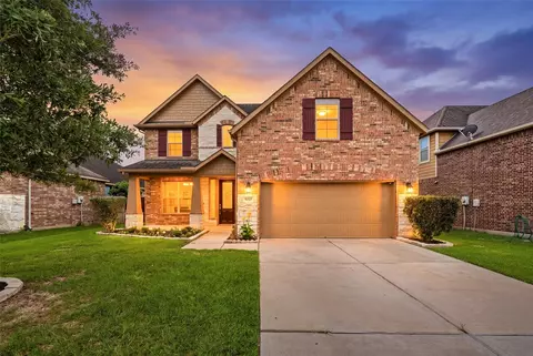 9422 Harmony Lake Ln, Richmond, TX 77469