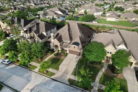 17215 Inyo National Dr, Humble, TX 77346