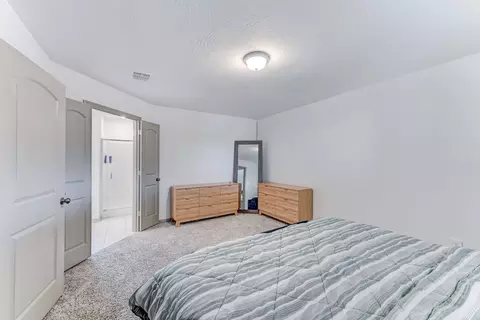 Bedroom - 204 Shoreview Dr, Conroe, TX 77303 photo 1 of 8