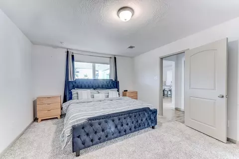 Bedroom - 204 Shoreview Dr, Conroe, TX 77303 photo 3 of 8