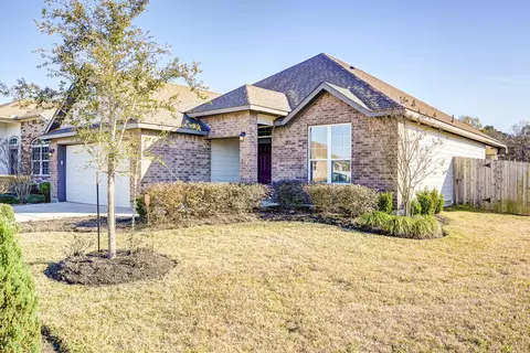 Exterior - 204 Shoreview Dr, Conroe, TX 77303 photo 3 of 7