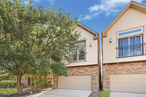 2110 Winbern St, Houston, TX 77004