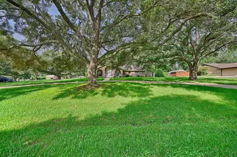 2502 Cheri Ln, Brenham, TX 77833