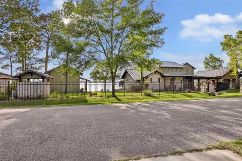 21410 Fox Pup Dr, Crosby, TX 77532