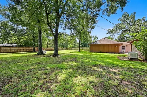 Exterior - 26222 Oakhurst Dr, Spring, TX 77386 photo 9 of 14