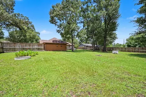 Exterior - 26222 Oakhurst Dr, Spring, TX 77386 photo 13 of 14