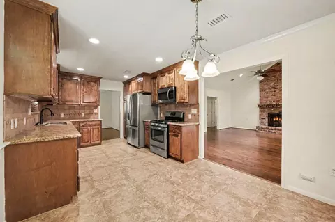 Kitchen - 26222 Oakhurst Dr, Spring, TX 77386 photo 1 of 4