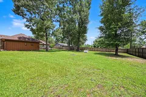 Exterior - 26222 Oakhurst Dr, Spring, TX 77386 photo 14 of 14