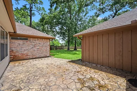 Exterior - 26222 Oakhurst Dr, Spring, TX 77386 photo 7 of 14
