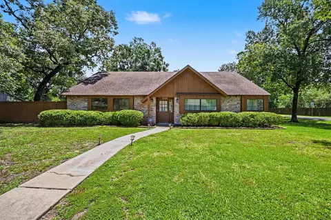 Exterior - 26222 Oakhurst Dr, Spring, TX 77386 photo 2 of 14