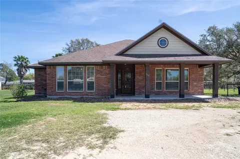 119 Hackberry St, Louise, TX 77455