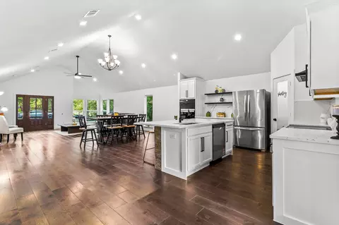 112 Glen Hvn, Livingston, TX 77351