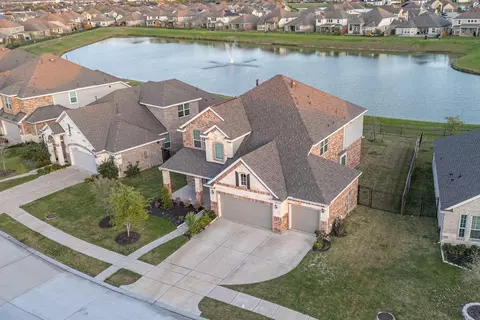 79 Indian Wells Dr, Manvel, TX 77578