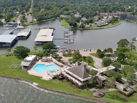 12100 Melville Dr #302C, Montgomery, TX 77356