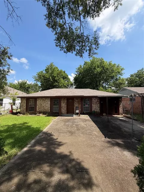 9225 Nyssa St, Houston, TX 77078