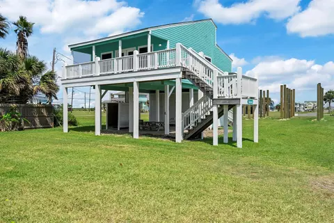 4125 5th St, Galveston, TX 77554