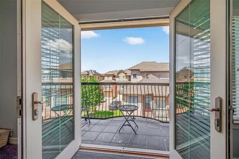 7926 Stoneyway Dr, Houston, TX 77040