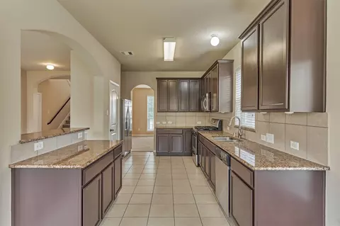 Kitchen - 30707 Sage Trace Ct, Spring, TX 77386 photo 1 of 6