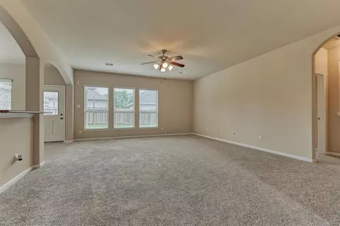 Living - 30707 Sage Trace Ct, Spring, TX 77386 photo 2 of 5