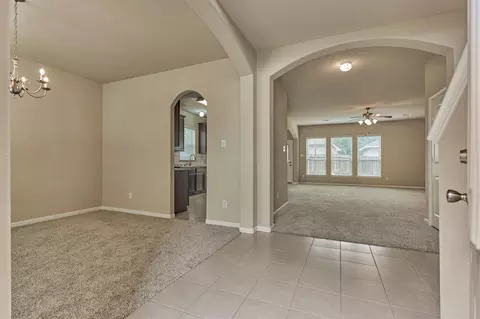 Entry Way - 30707 Sage Trace Ct, Spring, TX 77386 photo 2 of 5