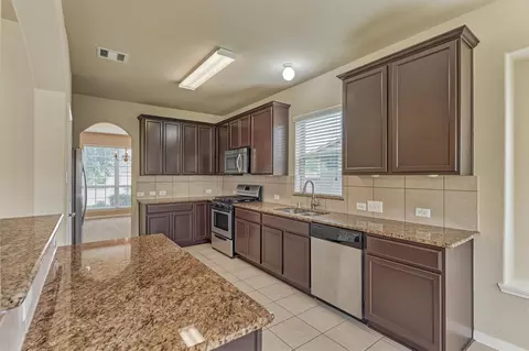 Kitchen - 30707 Sage Trace Ct, Spring, TX 77386 photo 2 of 6