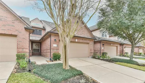 1135 Glenwood Canyon Ln, Houston, TX 77077
