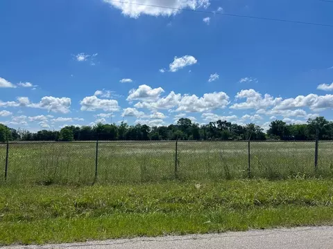 0010 4th St, Crockett, TX 75835