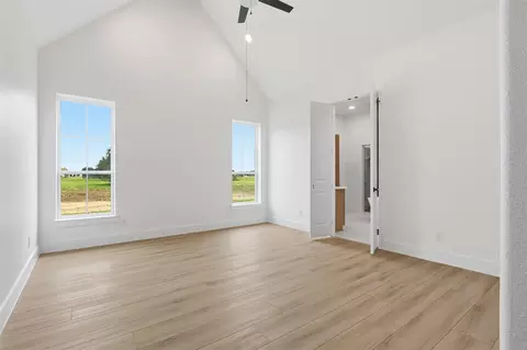 Bedroom - 467 Springfield Trl, Angleton, TX 77515 photo 1 of 9