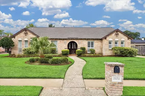 15711 Brook Forest Dr, Houston, TX 77059