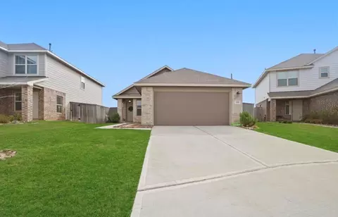 306 Pickwick Gardens Ln, Magnolia, TX 77354