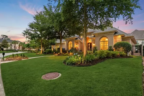 Exterior - 7818 Sunset Falls Ct, Spring, TX 77379 photo 3 of 7