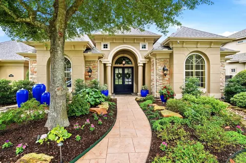 Exterior - 7818 Sunset Falls Ct, Spring, TX 77379 photo 4 of 7