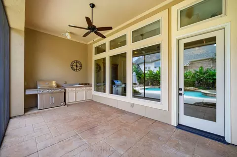 Exterior - 7818 Sunset Falls Ct, Spring, TX 77379 photo 5 of 7