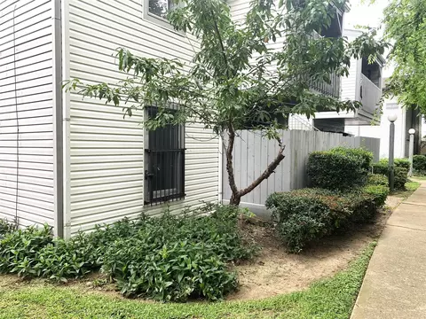 7200 Clarewood Dr #1904, Houston, TX 77036