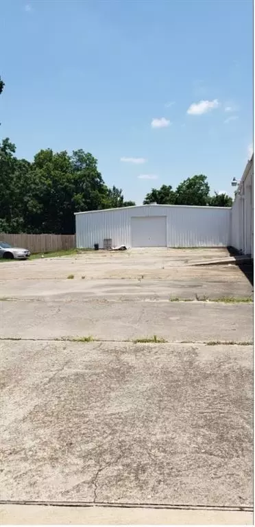 10210 Fulton St, Houston, TX 77076