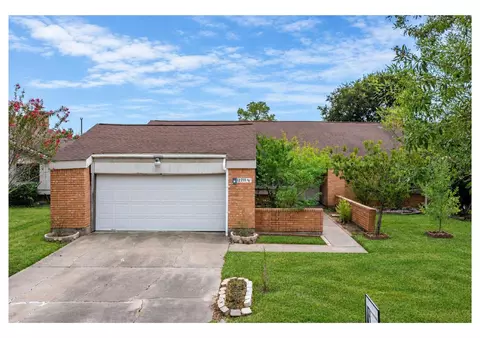 12711 Villawood Ln, Houston, TX 77072