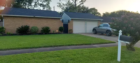 1618 Thornbrook Dr, Missouri City, TX 77489