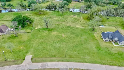 865 Mill Rd, Angleton, TX 77515 photo 2