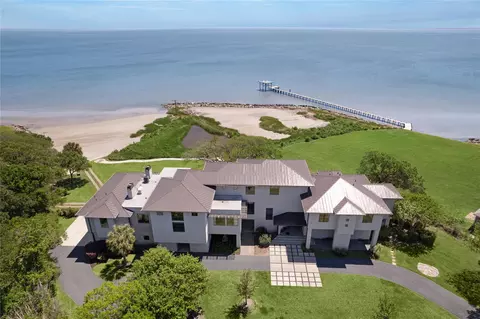 633 Quintana Roo Pl, Seabrook, TX 77586