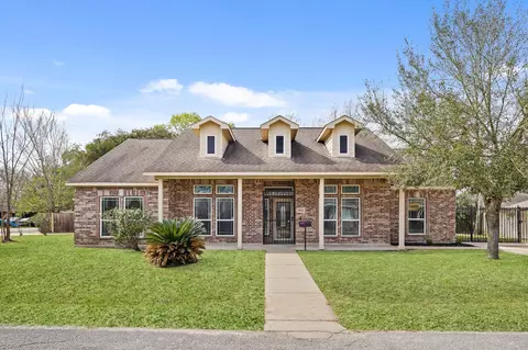 7034 Sherwood Dr, Houston, TX 77021