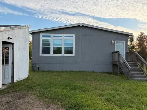 Exterior - 7094 County Road 3, Sweeny, TX 77480 photo 5 of 5